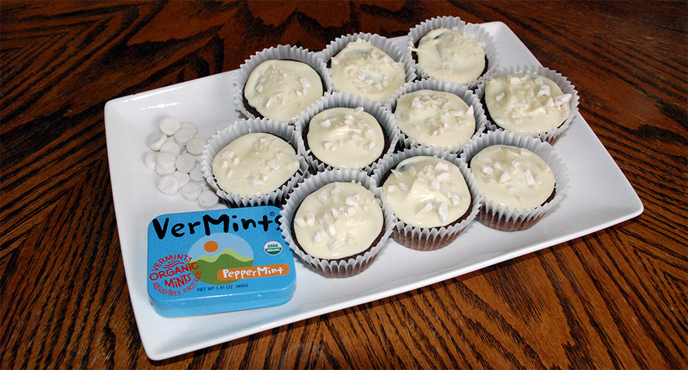 Indulge in our sinfully delicious Vegan Peppermint Bark Cupcake Recipe ...